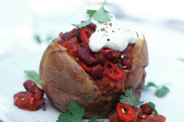Baked Potato with Mince and Beans Baked Potato with Mince and Beans