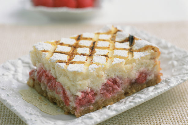 Raspberry Ripple Cheesecake