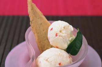 Thai-style ice cream with Scottish shortbread Thai-style ice cream with Scottish shortbread