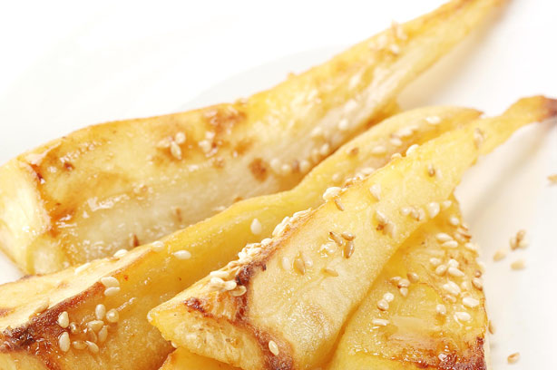 Parsnips with sesame seeds