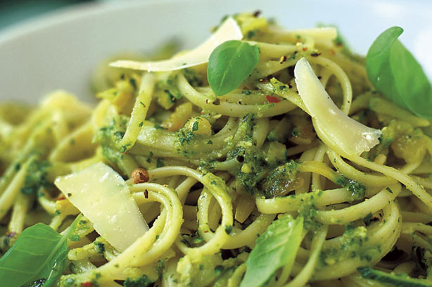 Courgette pesto pasta Courgette pesto pasta