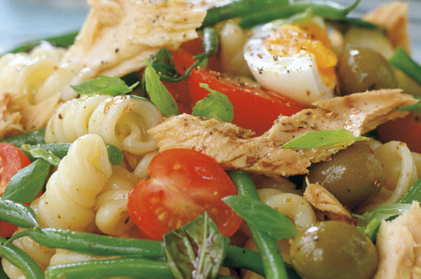 Pasta nicoise