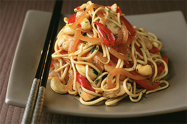 Chicken Stir-Fry with Cashews and Chilli Chicken Stir-Fry with Cashews and Chilli