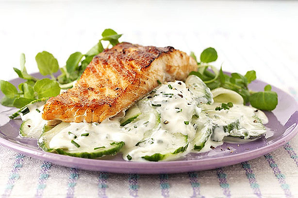 Salmon with Cucumbers and Cream Salmon with Cucumbers and Cream