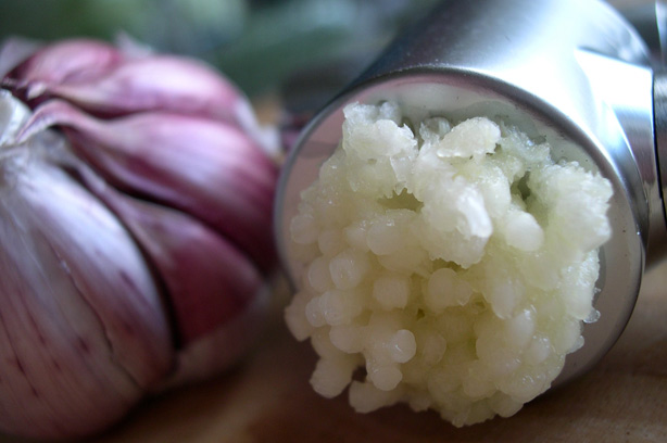 Crushed garlic Crushed garlic