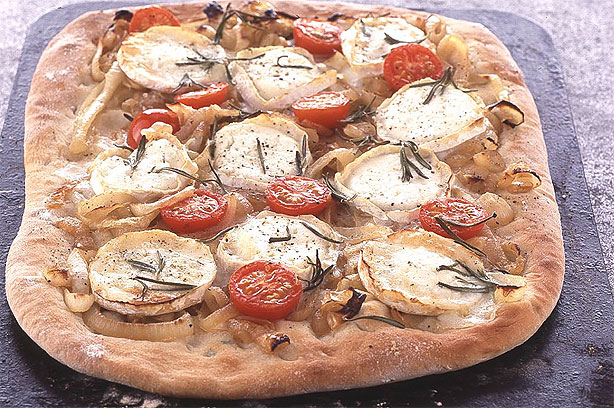 Caramelized Onion and Goat's Cheese Pizza