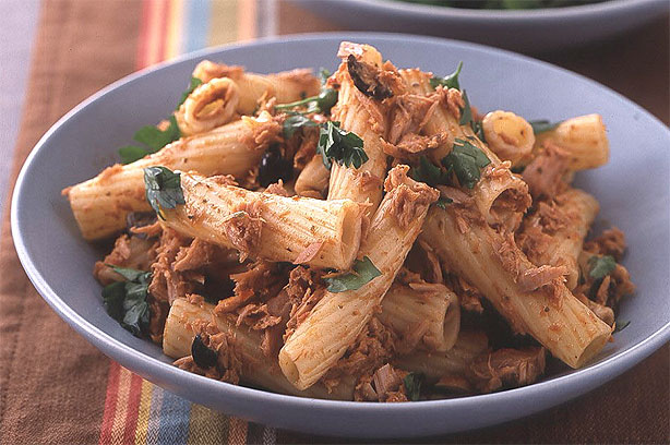 Tuna and Red Pesto Pasta Tuna and Red Pesto Pasta