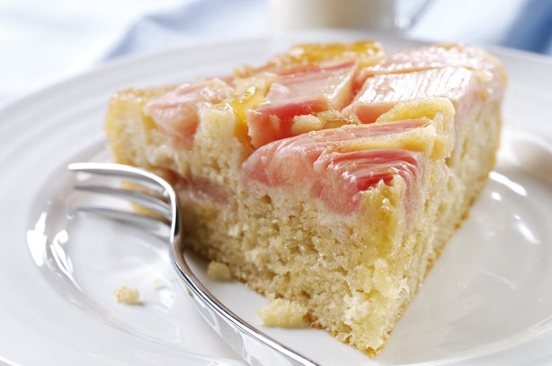 Rhubarb cake
