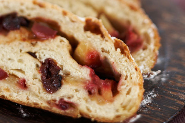 Plum stromboli