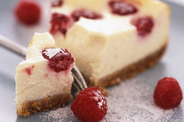 Raspberry and lemon cheescake
