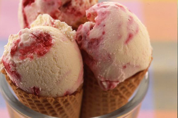 Raspberry ripple ice cream Raspberry ripple ice cream
