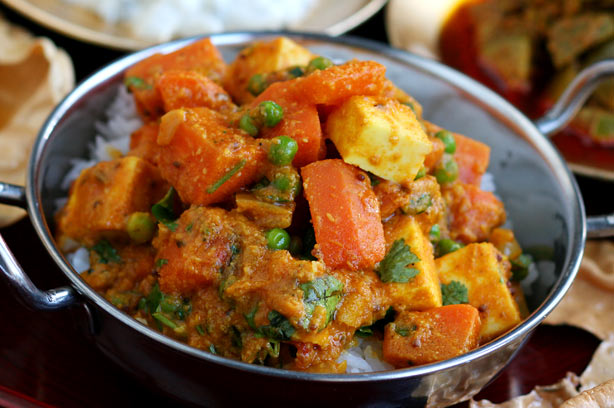 Carrot, paneer and pea curry recipe Carrot, paneer and pea curry recipe