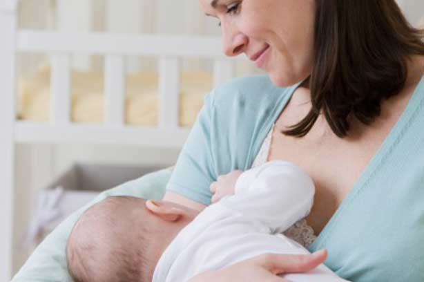 New mums to be offered £200 to breastfeed