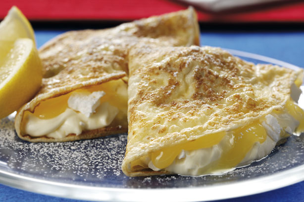 Lemon meringue pancakes