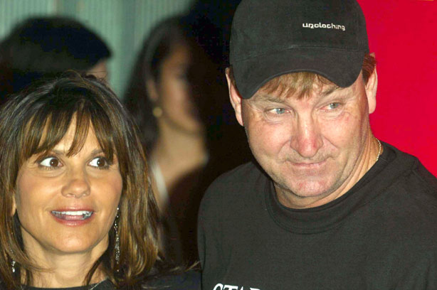 Britney's parents James and Lynne Spears_Rex