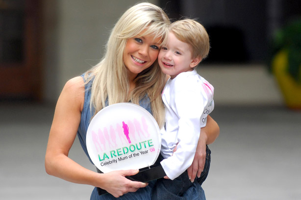 Suzanne Shaw wins celebrity mum of the year award_rex