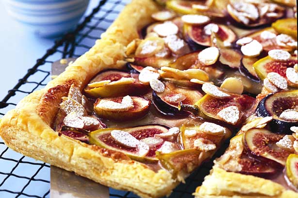 Figgy almond tart
