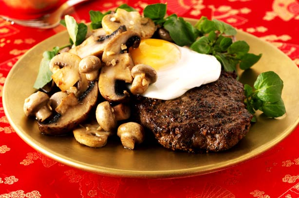 Chinese pepper steak, egg and mushroom stir-fry