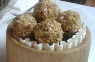 fruit & nut bliss balls