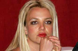 Britney Spears gets edited out of Pussy Cat Dolls video