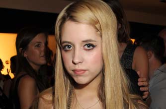 Peaches gets married in Vegas