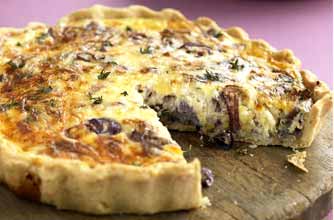 Sweet red onion and Edam tart