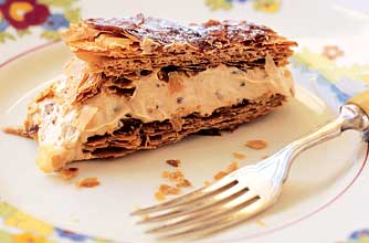 Honeycomb caramel slice