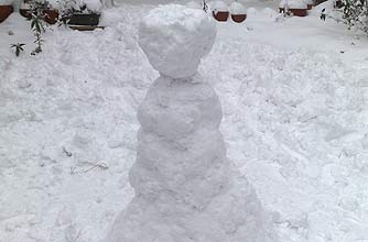 How to build a snowman How to build a snowman