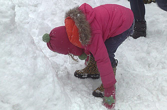 How to build a snowman How to build a snowman