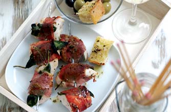Chicken, prosciutto and sage skewers Chicken, prosciutto and sage skewers