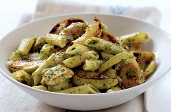 Chicken, apple and pesto penne pasta Chicken, apple and pesto penne pasta