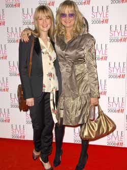 Carly Lawson and Twiggy Carly Lawson and Twiggy