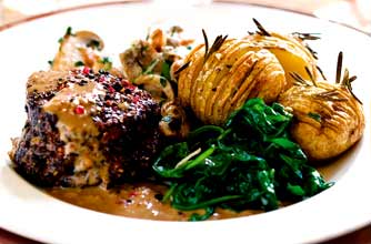 Fillet steaks in mustard sauce