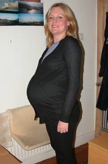 Anna at 37 weeks pregnant
