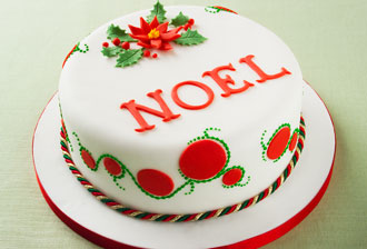 How to make a Poinsettia Christmas Cake