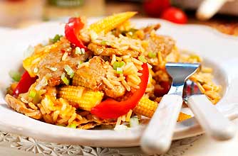 Stir-fried sweet chilli pork with baby sweetcorn and red pepper