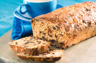 Date and apple loaf