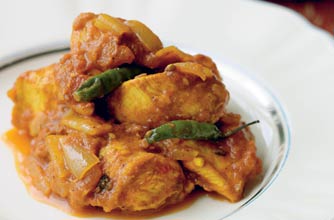 Hairy Bikers' chicken curry from Mums Know Best Hairy Bikers' chicken curry from Mums Know Best