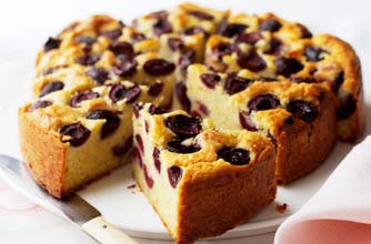 Moist cherry cake