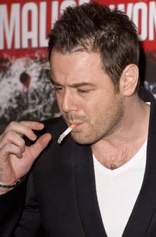 Celebrities smoking - Danny Dyer Celebrities smoking - Danny Dyer