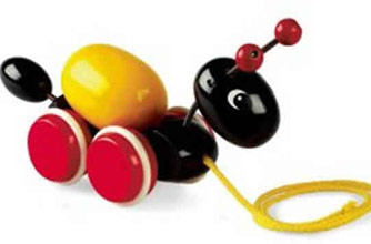 BRIO Ant with Rolling Egg BRIO Ant with Rolling Egg