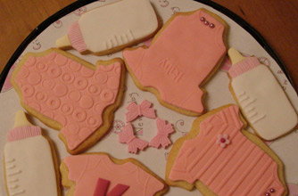 Victoria Threader's baby-bottle-cookies Victoria Threader's baby-bottle-cookies