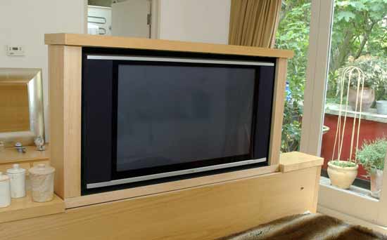 Money-saving tips for mums: Turn off your TV Money-saving tips for mums: Turn off your TV