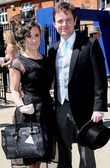 Royal Ascot: How to wear a hat guide: Dec Donnely and Georgie Thompson Royal Ascot: How to wear a hat guide: Dec Donnely and Georgie Thompson