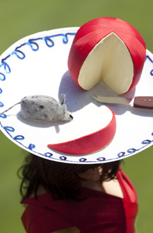 Royal Ascot: How to wear a hat guide Royal Ascot: How to wear a hat guide