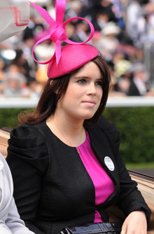 Royal Ascot: How to wear a hat guide Royal Ascot: How to wear a hat guide