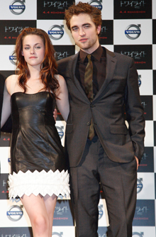 Robert Pattinson and Kristen Stewart Robert Pattinson and Kristen Stewart