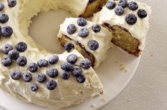 The Hummingbird Bakery blueberry cake recipe - goodtoknow