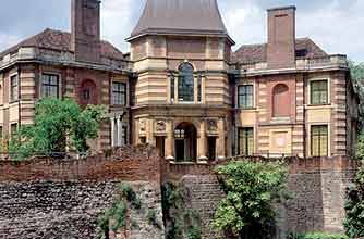 Eltham Palace and Gardens
