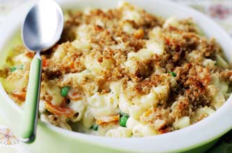 Cheesy peas and carrots pasta bake recipe Cheesy peas and carrots pasta bake recipe